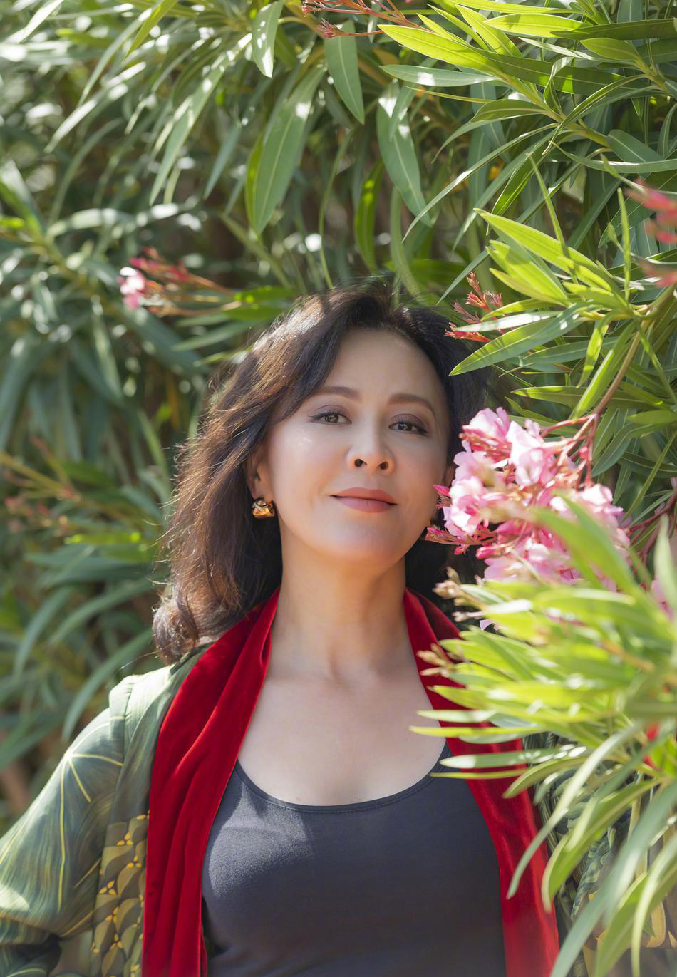 高清江苏苏州美女刘嘉玲《阿修罗》电影发布会刺绣旗袍优雅性感写真图片图片