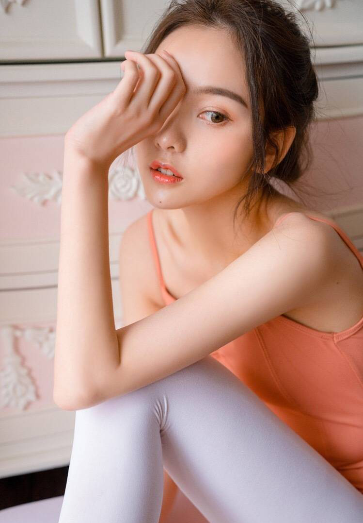 金晨图片 金晨优雅舞蹈写真图片图片