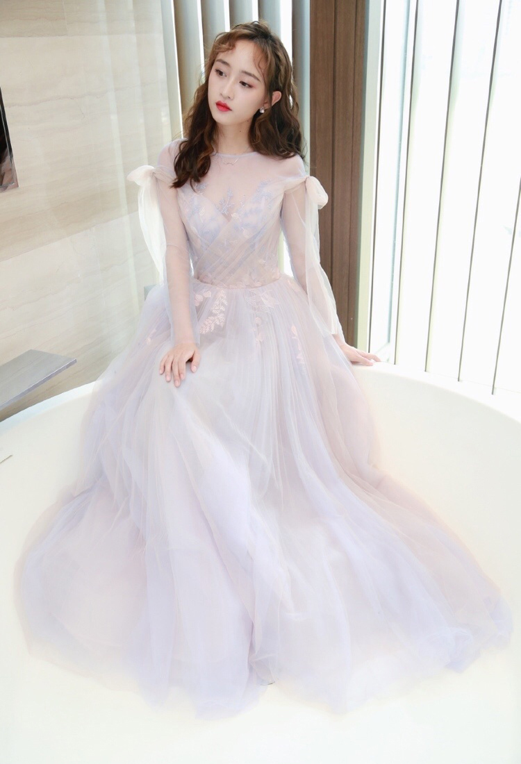 中国江苏南京,歌手、演员黄婷婷清新唯美自拍图片图片 中国江苏南京,歌手、演员黄婷婷清新唯美自拍图片图片