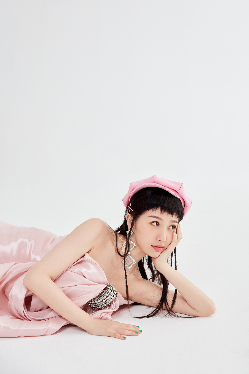 高清中国内地美女虞书欣甜美运动风写真图片图片