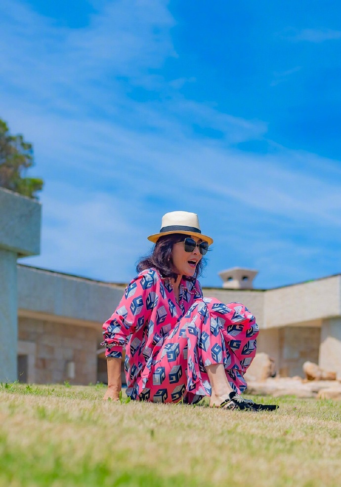高清江苏苏州美女刘嘉玲夏日风情性感图片图片