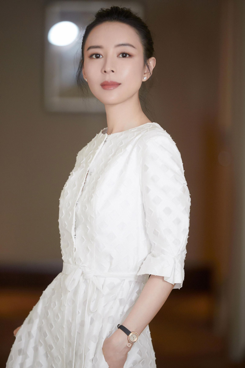 中国内地福建永安女演员张静初亚洲电影节优雅图片图片