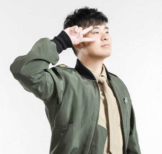 中国大陆男演员陈赫撞色西服写真图片展曾式笑容陈赫帅气写真图片图片 中国大陆男演员陈赫撞色西服写真图片展曾式笑容陈赫帅气写真图片图片