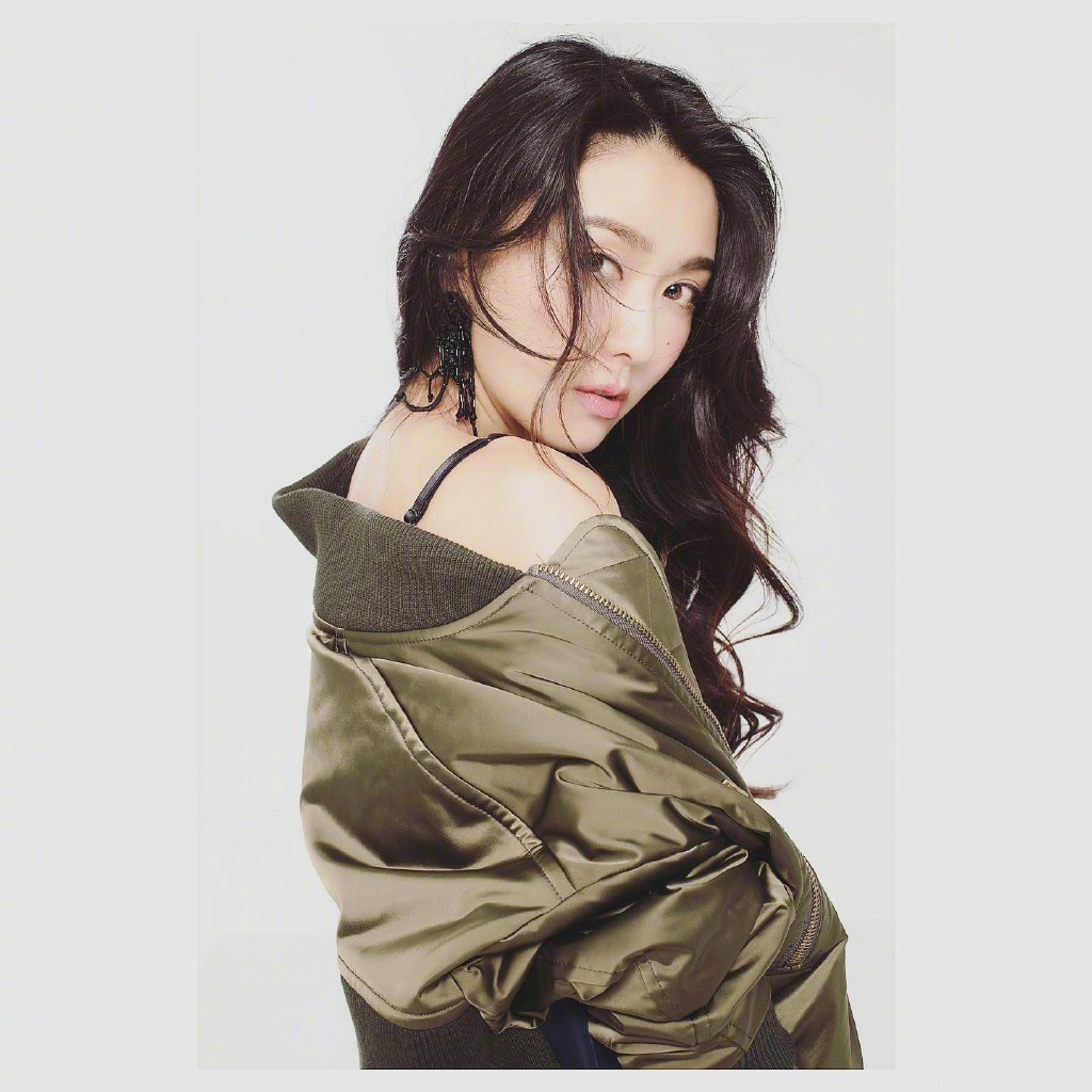 薛凯琪秋冬户外性感妩媚写真图片图片