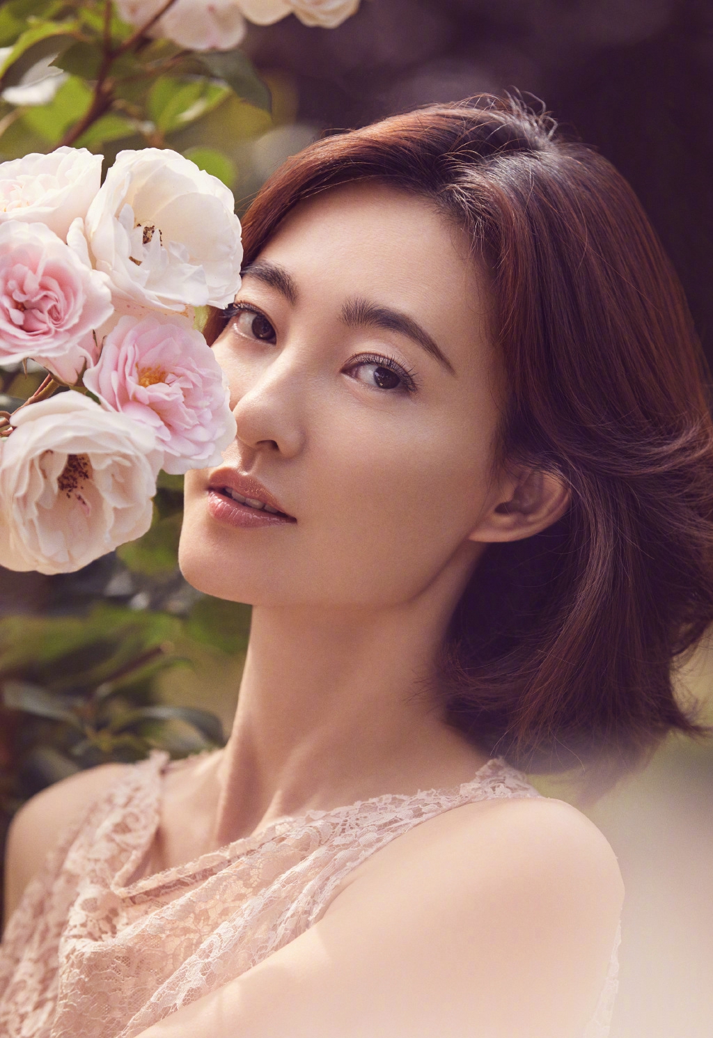 王丽坤甜美优雅写真图片图片