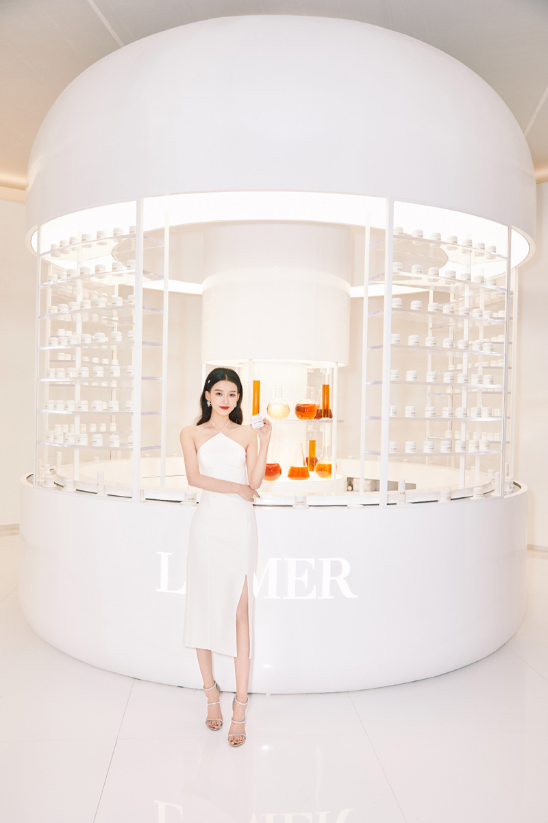 林省通化市集安女明星孙怡妩媚动人时尚写真大片图片