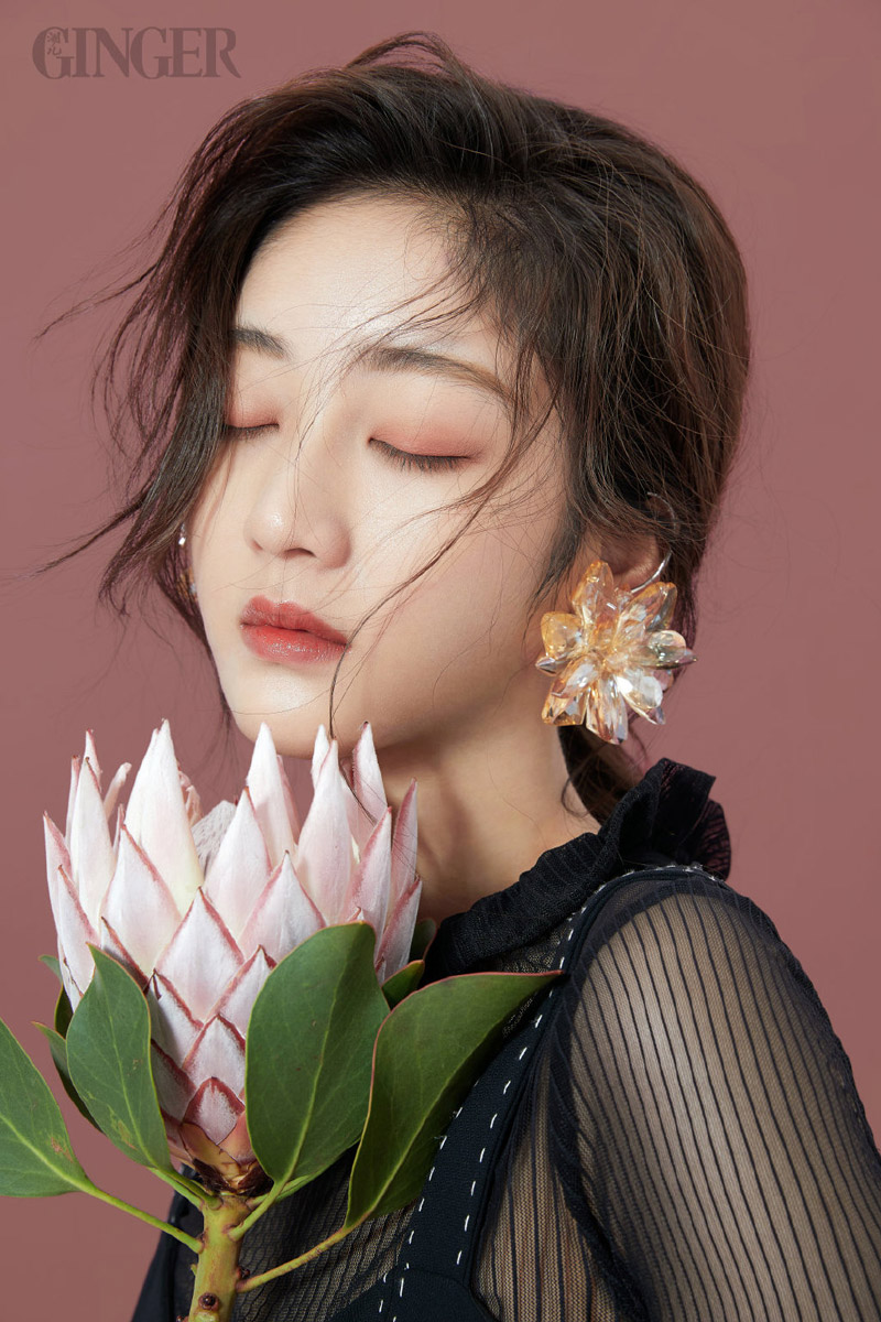 高清女星戚砚笛前卫摩登写真图片图片
