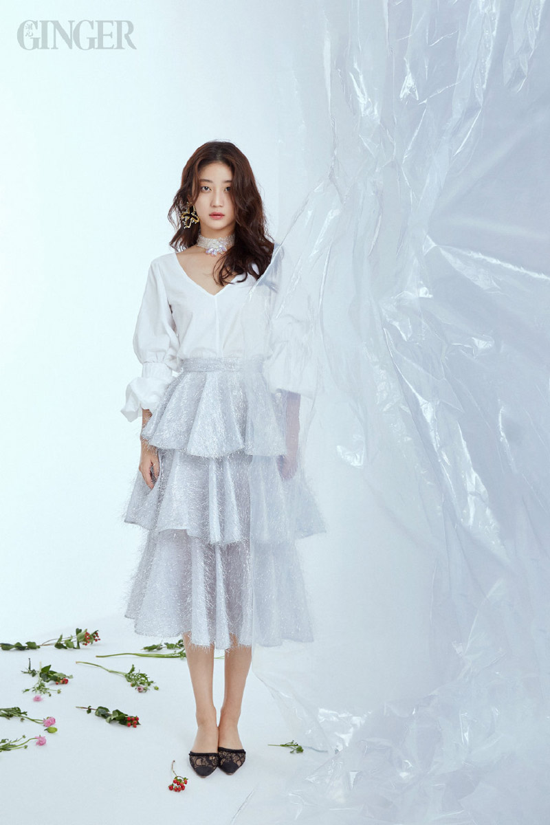 高清女星戚砚笛前卫摩登写真图片图片