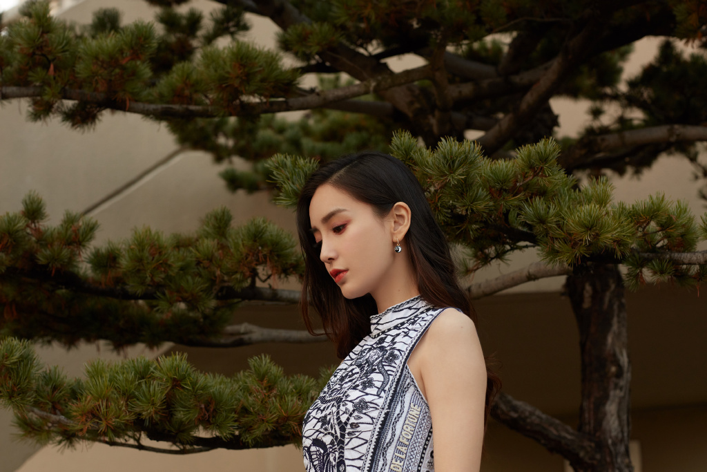 倪妮图片