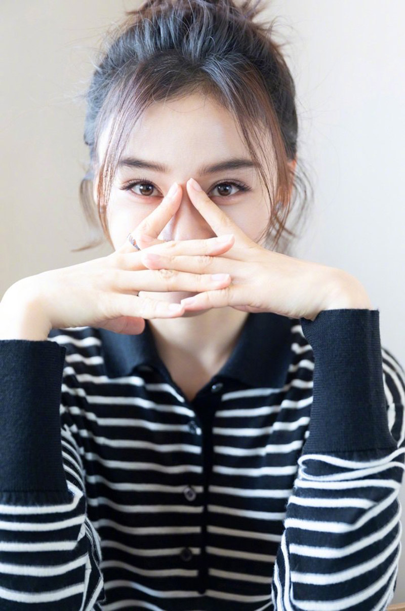 高清中国内地影视湖北省襄阳女演员袁姗姗时尚养眼写真桌面壁纸图片 高清中国内地影视湖北省襄阳女演员袁姗姗时尚养眼写真桌面壁纸图片