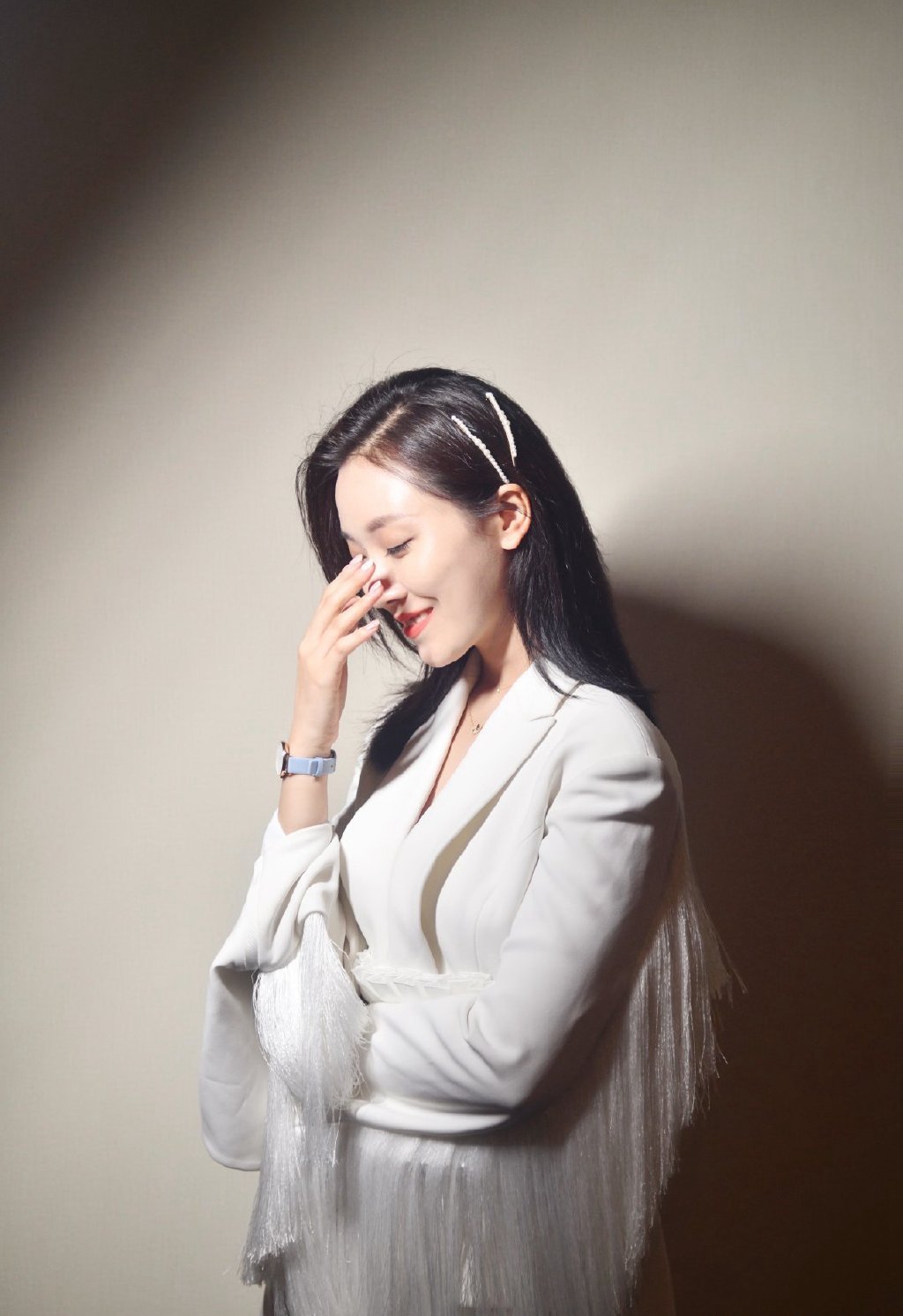 中国内地辽宁省沈阳女演员菅纫姿秋冬养眼时尚写真图片图片