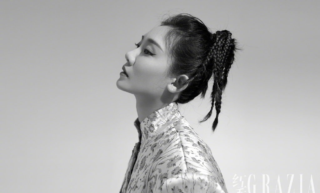 高清中国内地女演员美女苗苗清新甜美写真手机壁纸图片