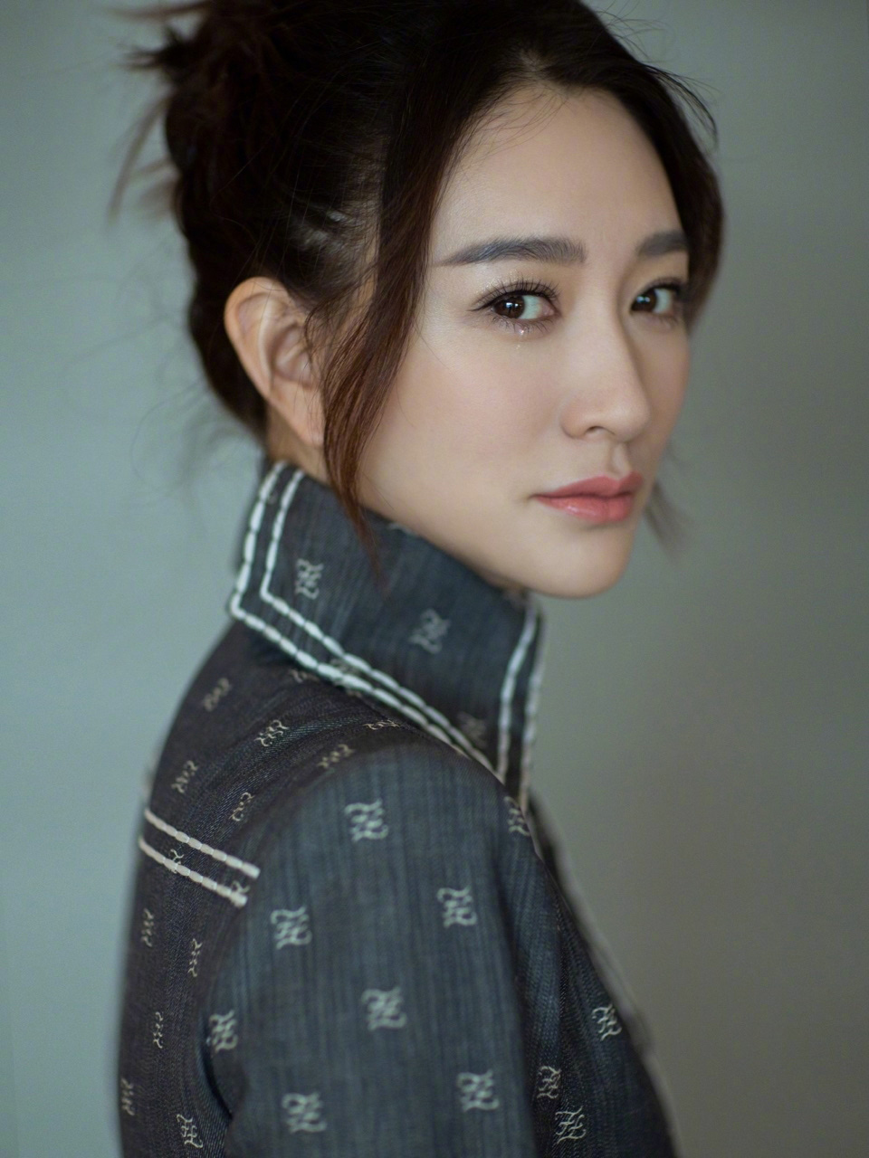 中国内地女演员李小冉图片桌面壁纸之1024x768图片