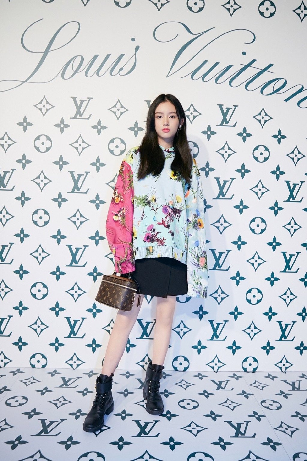 高清性感女星周也甜酷造型灵动写真图片图片