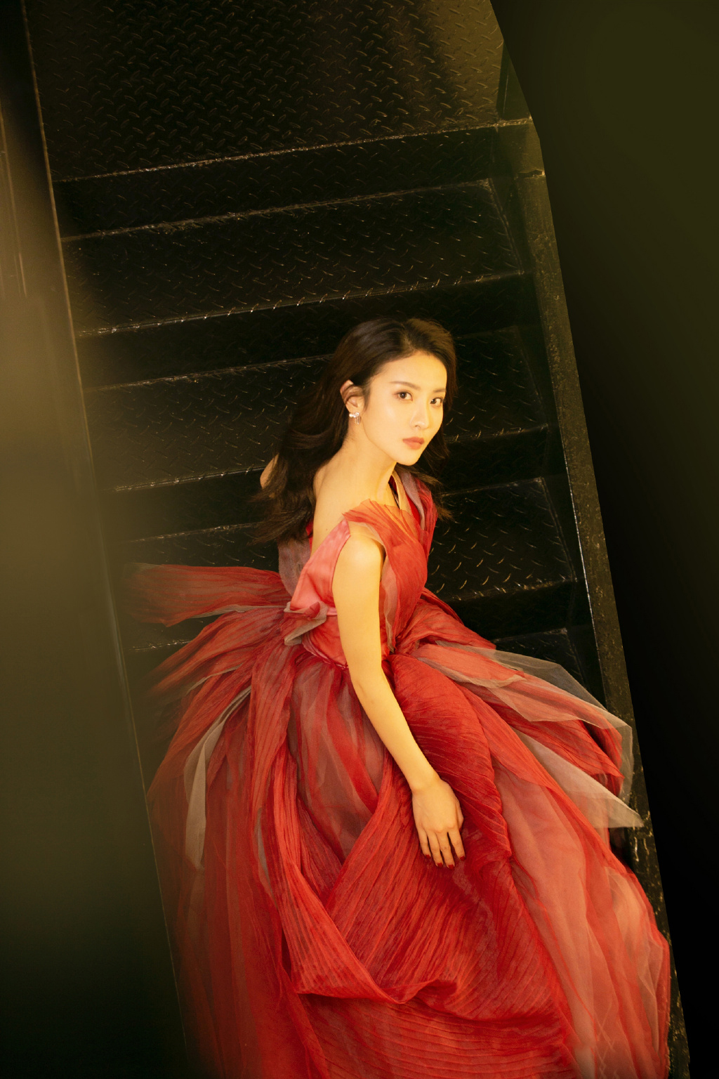 高清中国内地北京女演员赖雨濛性感光影写真图片图片