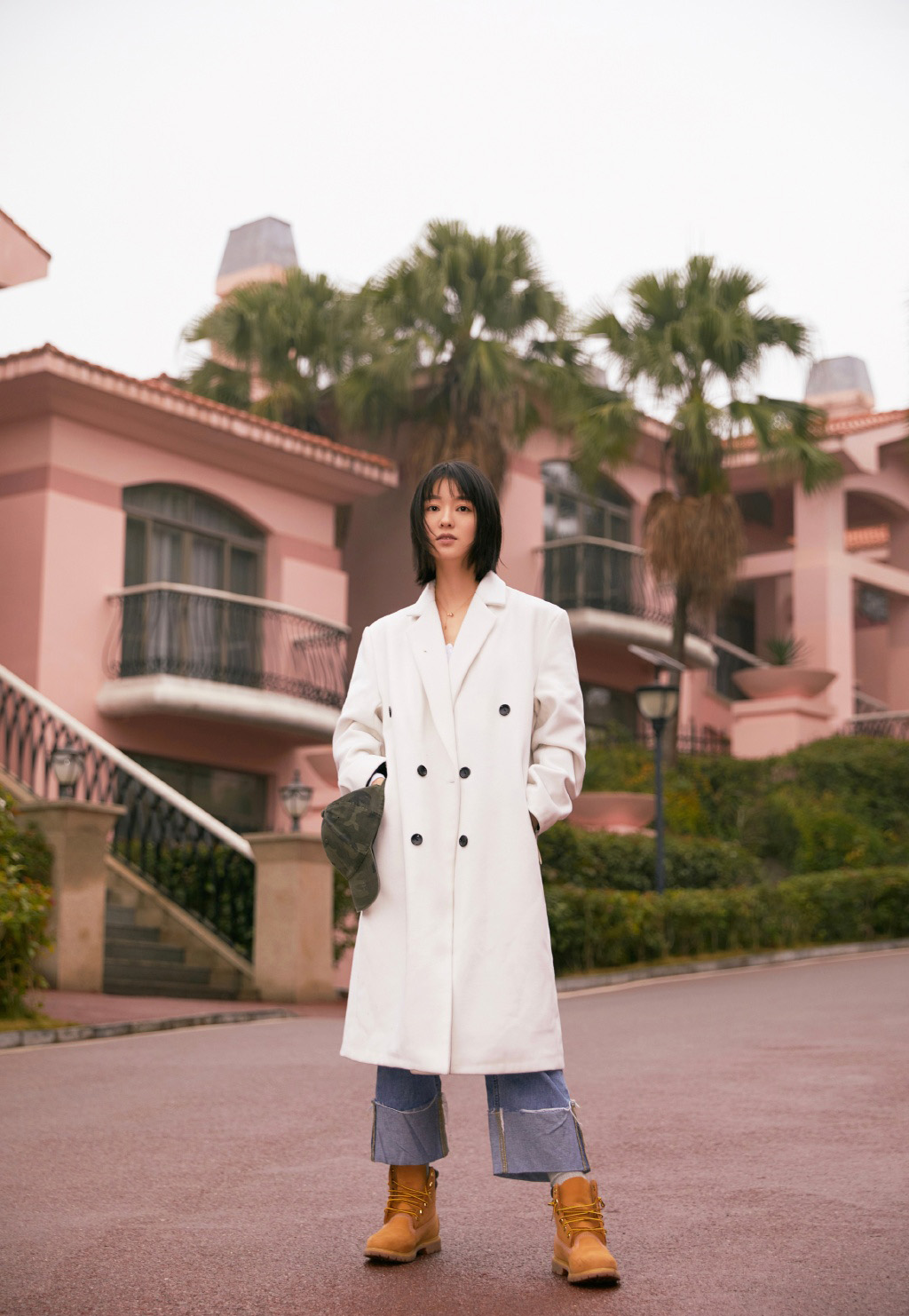 中国内地黑龙江女演员王佳宇2020秋冬时装发布会图片图片