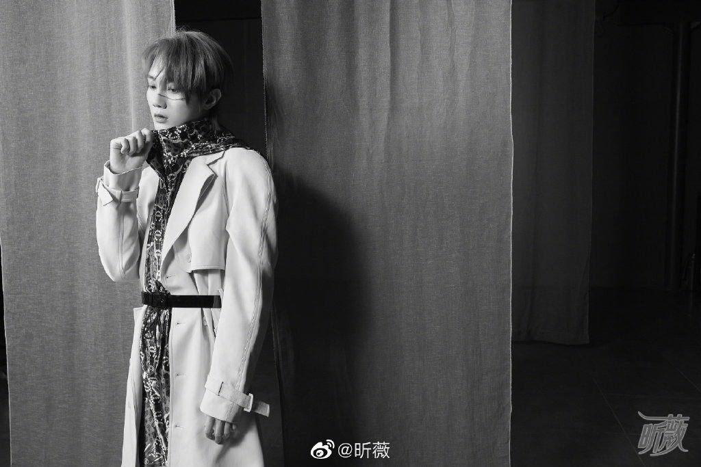 高清内地男星刘也红发清新写真图片图片