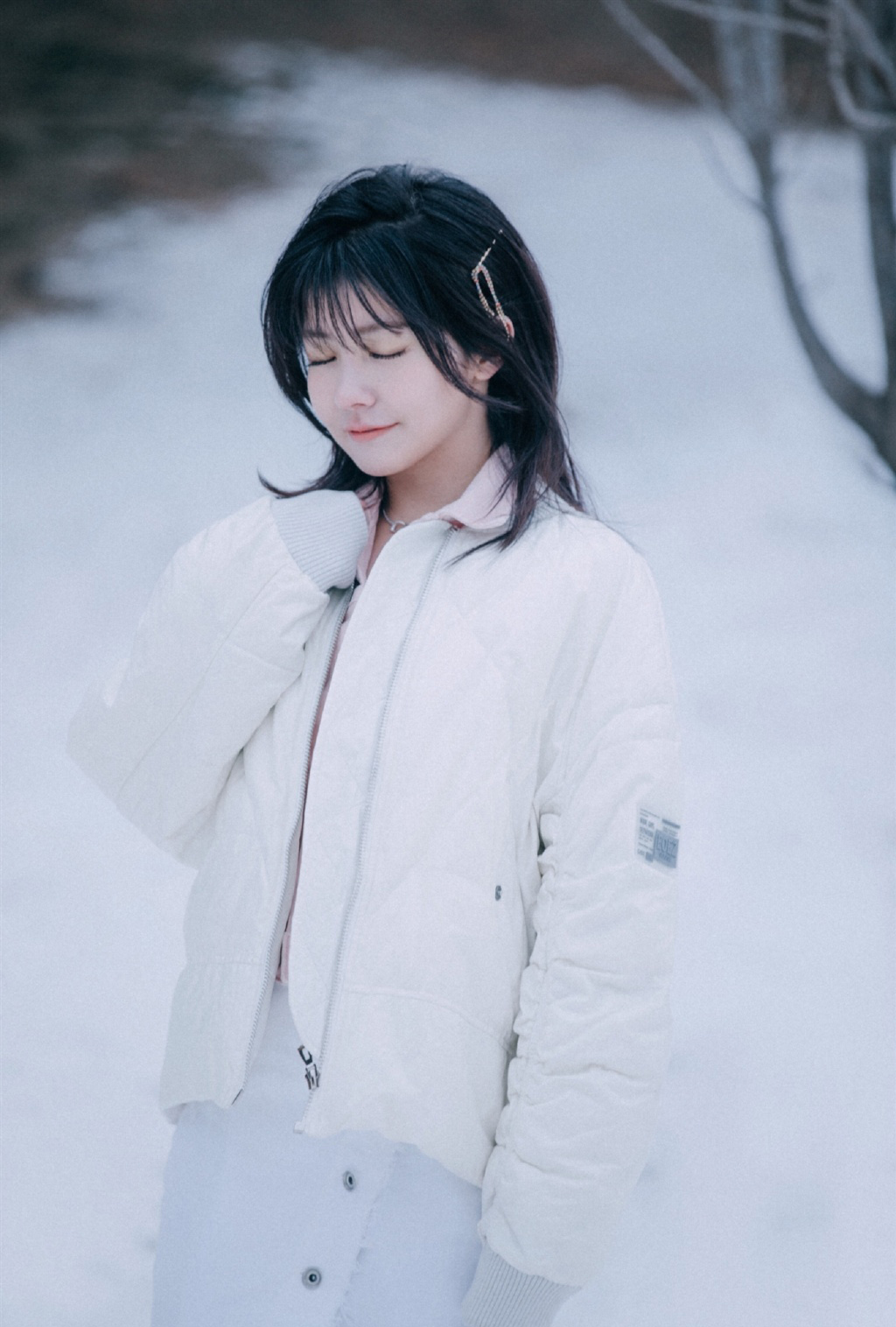 高清广东深圳女星火箭少女101yamy赖美云傅菁黑白配写真图片图片
