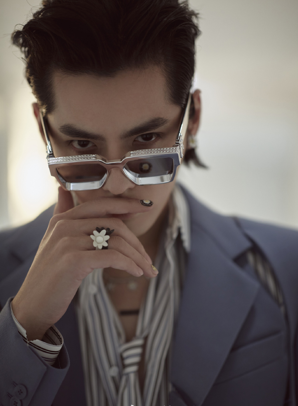 高清广州男明星吴亦凡单曲宣传照写真图片图片
