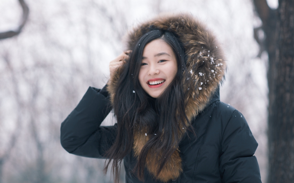 王丽坤清纯靓丽雪景写真图片图片