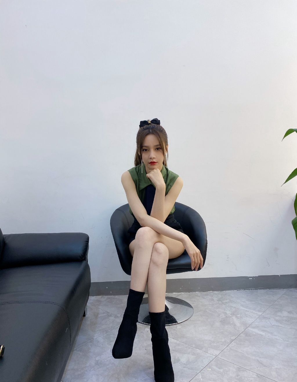 高清湖南省湘西吉首市美女沈梦辰抹胸性感唯美写真图片图片