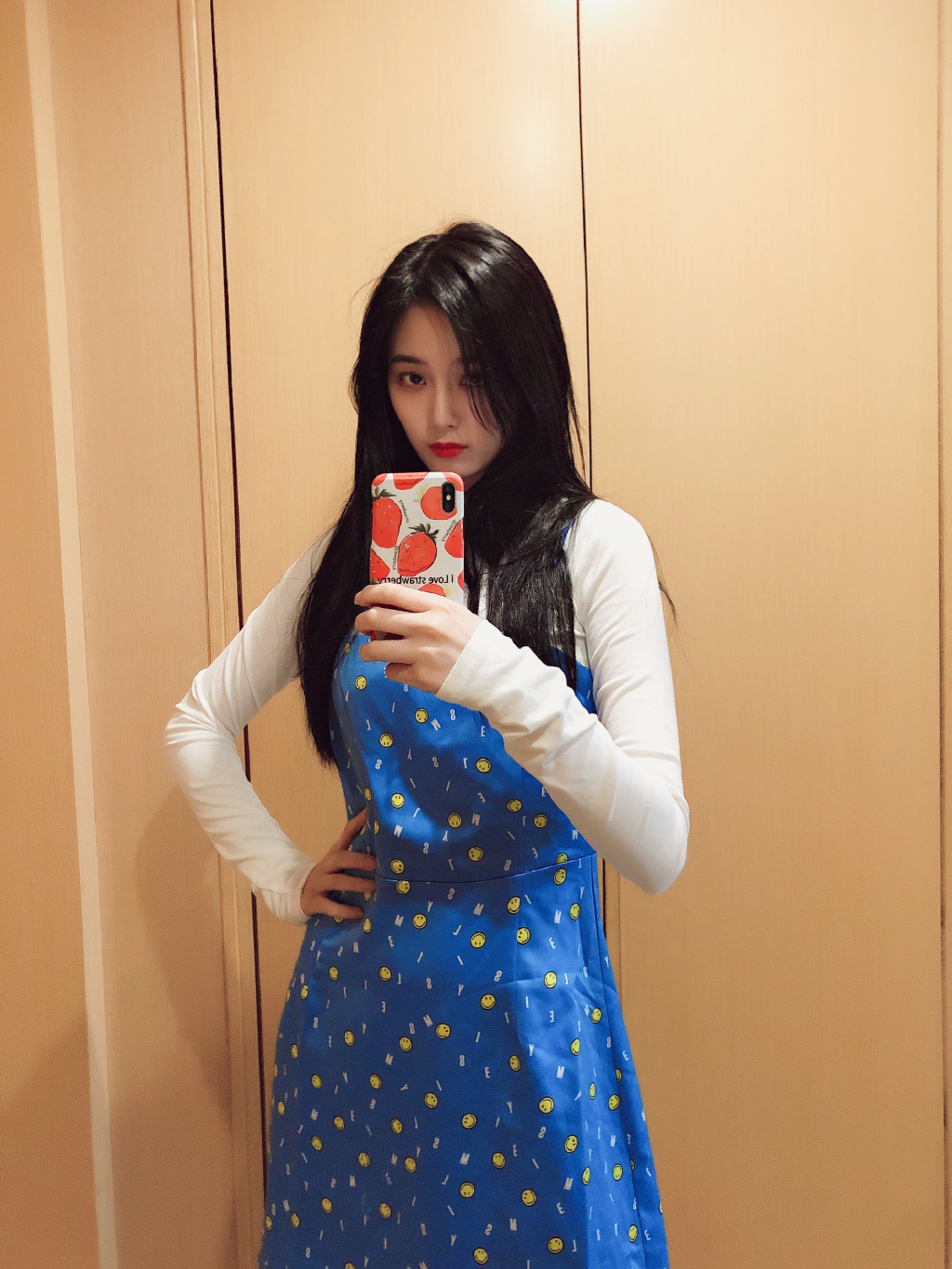 中国内地流行乐女歌手徐艺洋生活自拍照图片图片 中国内地流行乐女歌手徐艺洋生活自拍照图片图片
