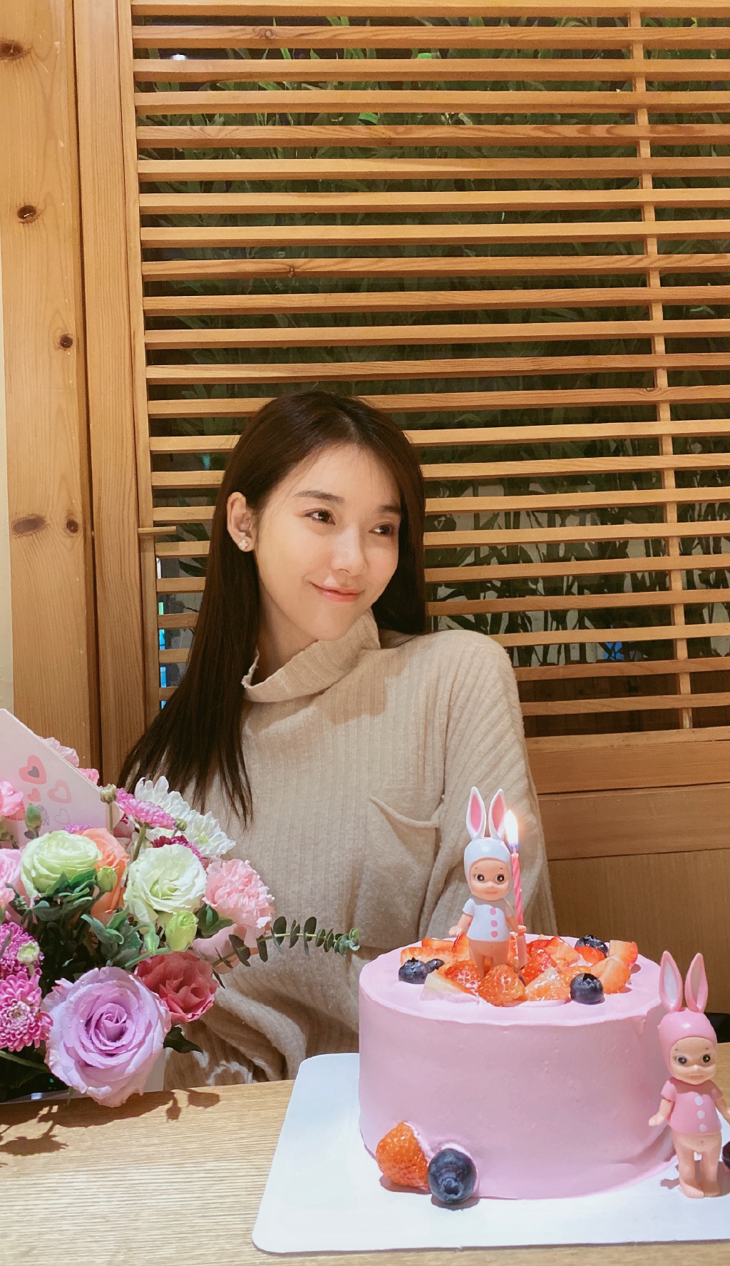 高清四川性感美女宁心清秀甜美图片图片