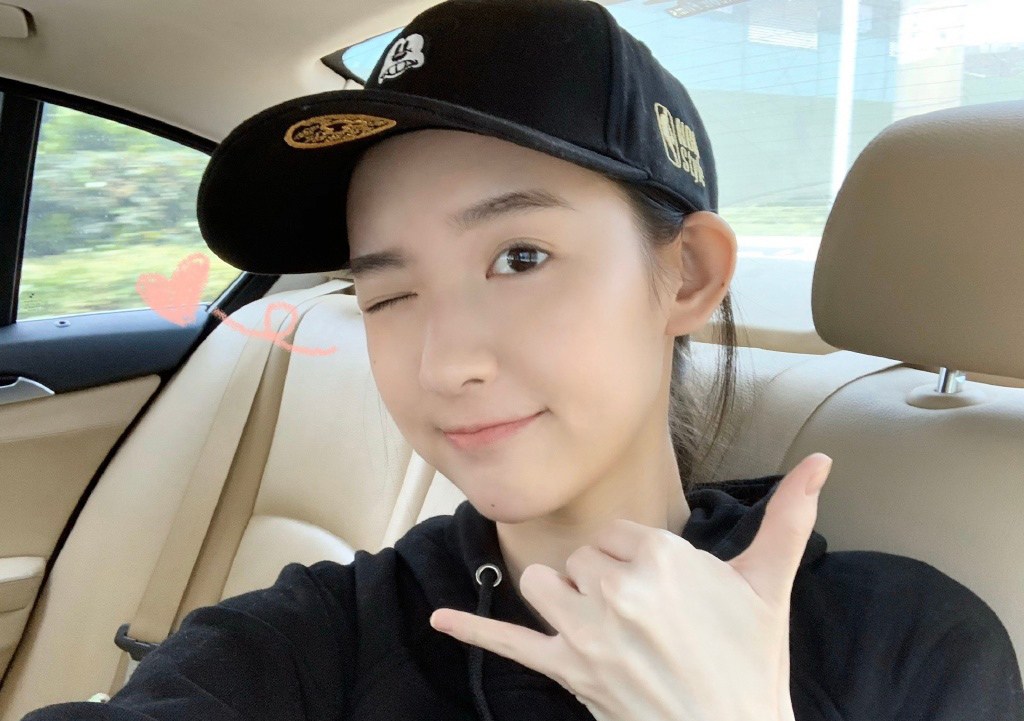 王玉雯最新时尚杂志写真大片图片