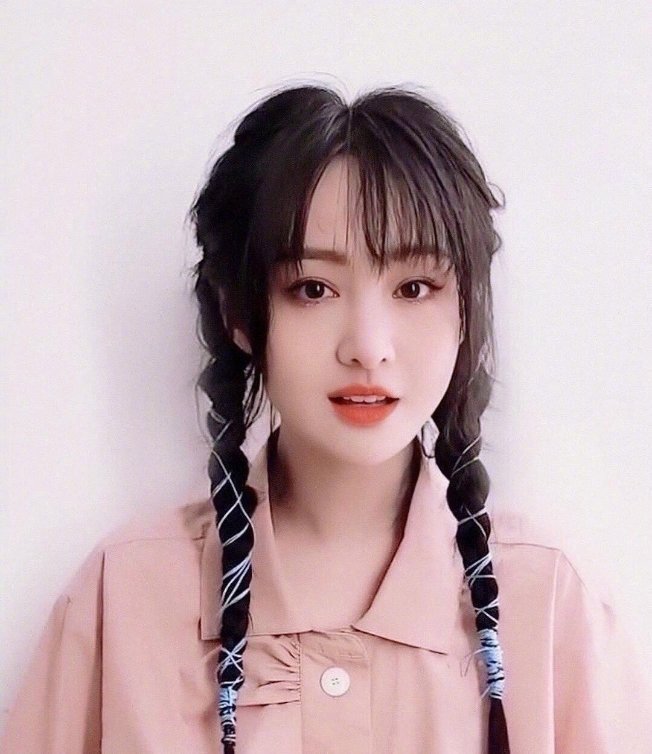 高清中国内地女演员郑爽粉色裙子高冷性感图片图片 高清中国内地女演员郑爽粉色裙子高冷性感图片图片