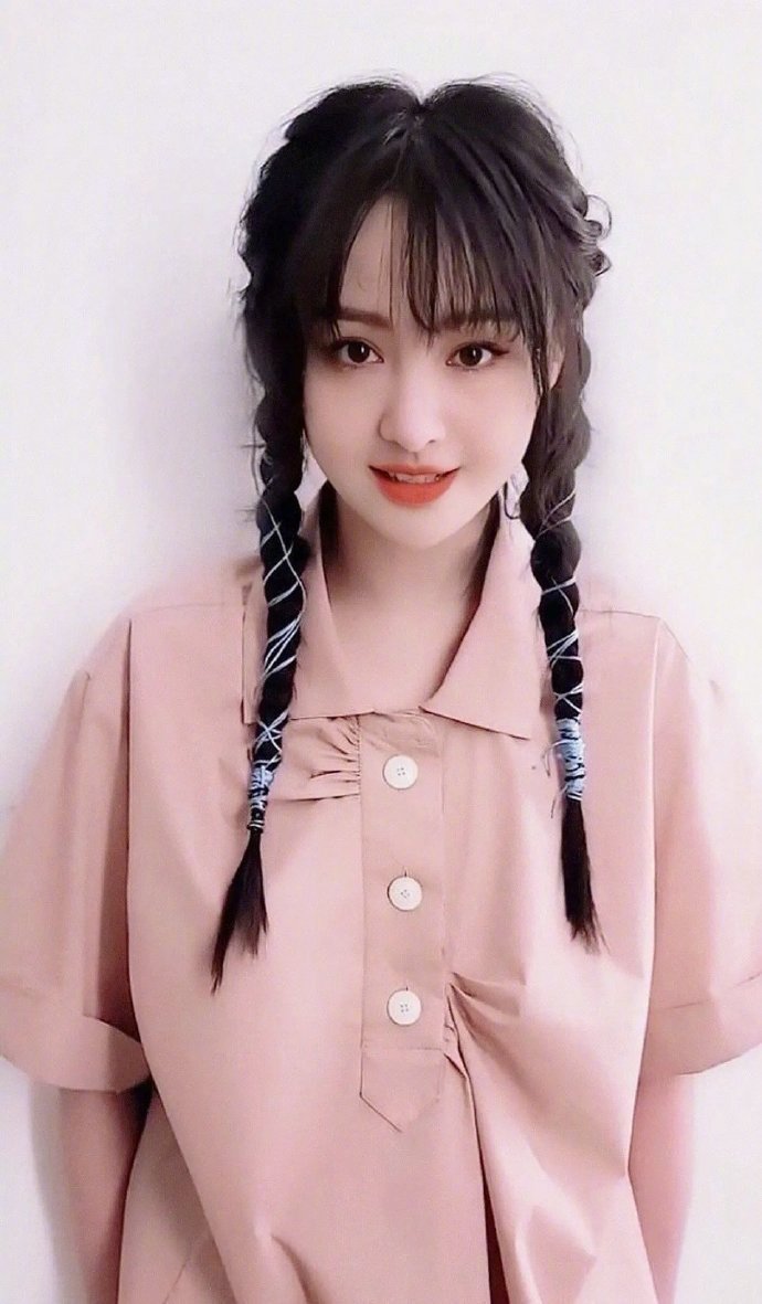 演员郑爽图片