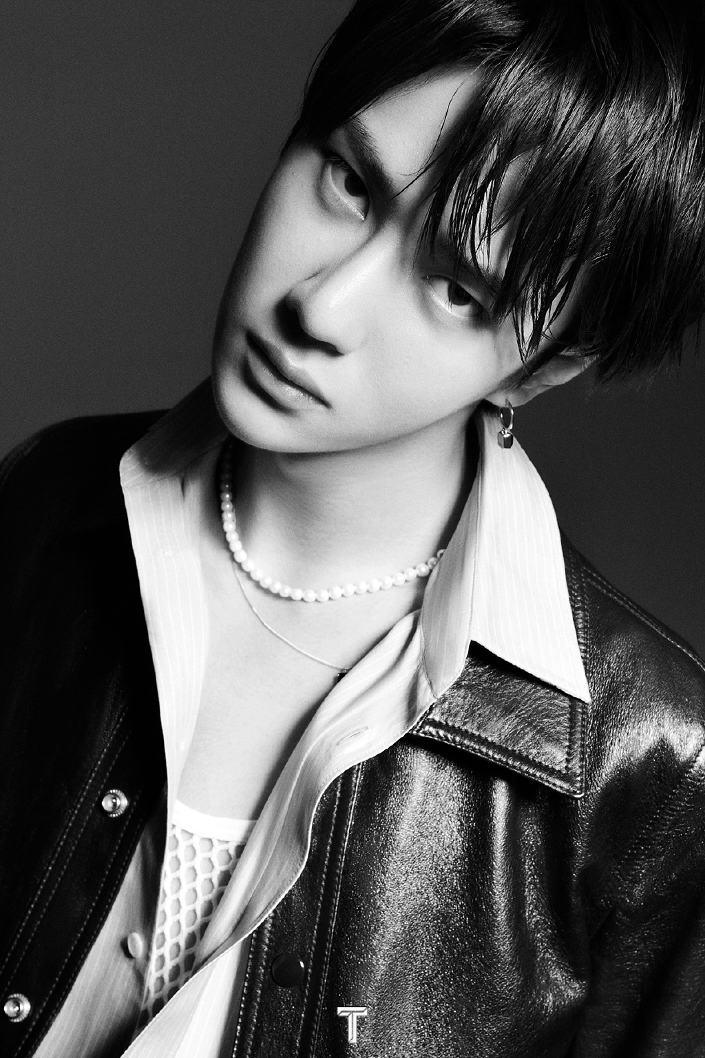 河南省洛阳男明显王一博《Tmagazine》4月刊封面写真图片