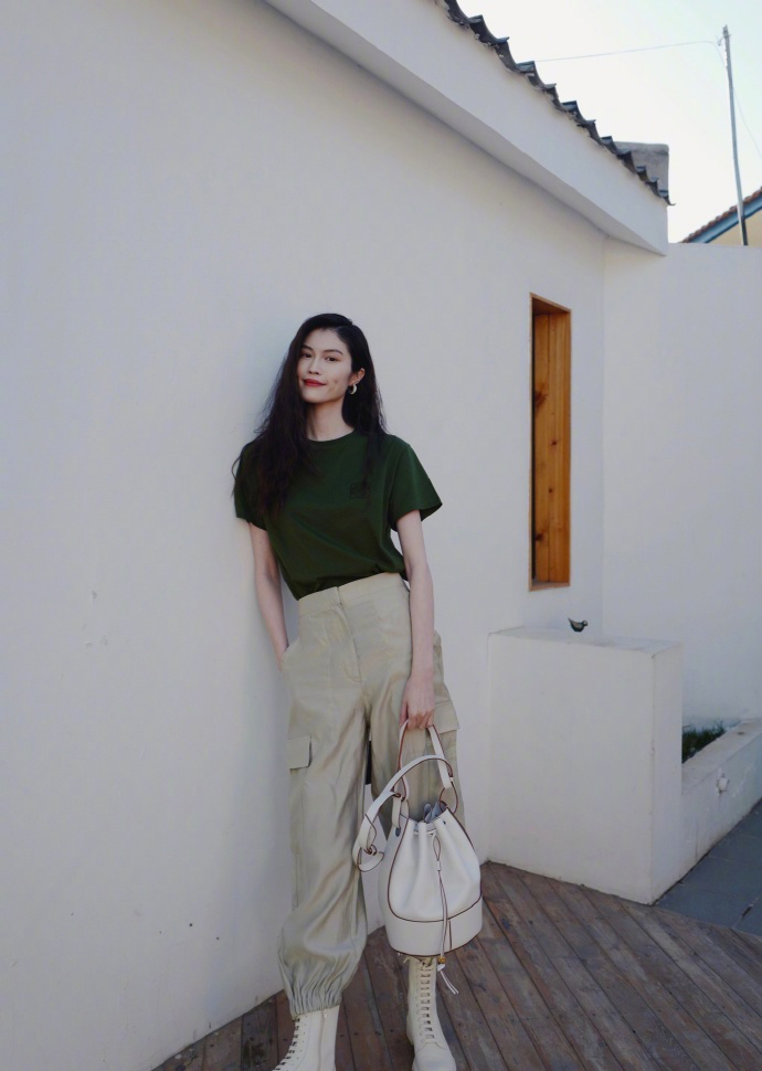 高清温州美女何穗优雅迷人时尚写真图片图片