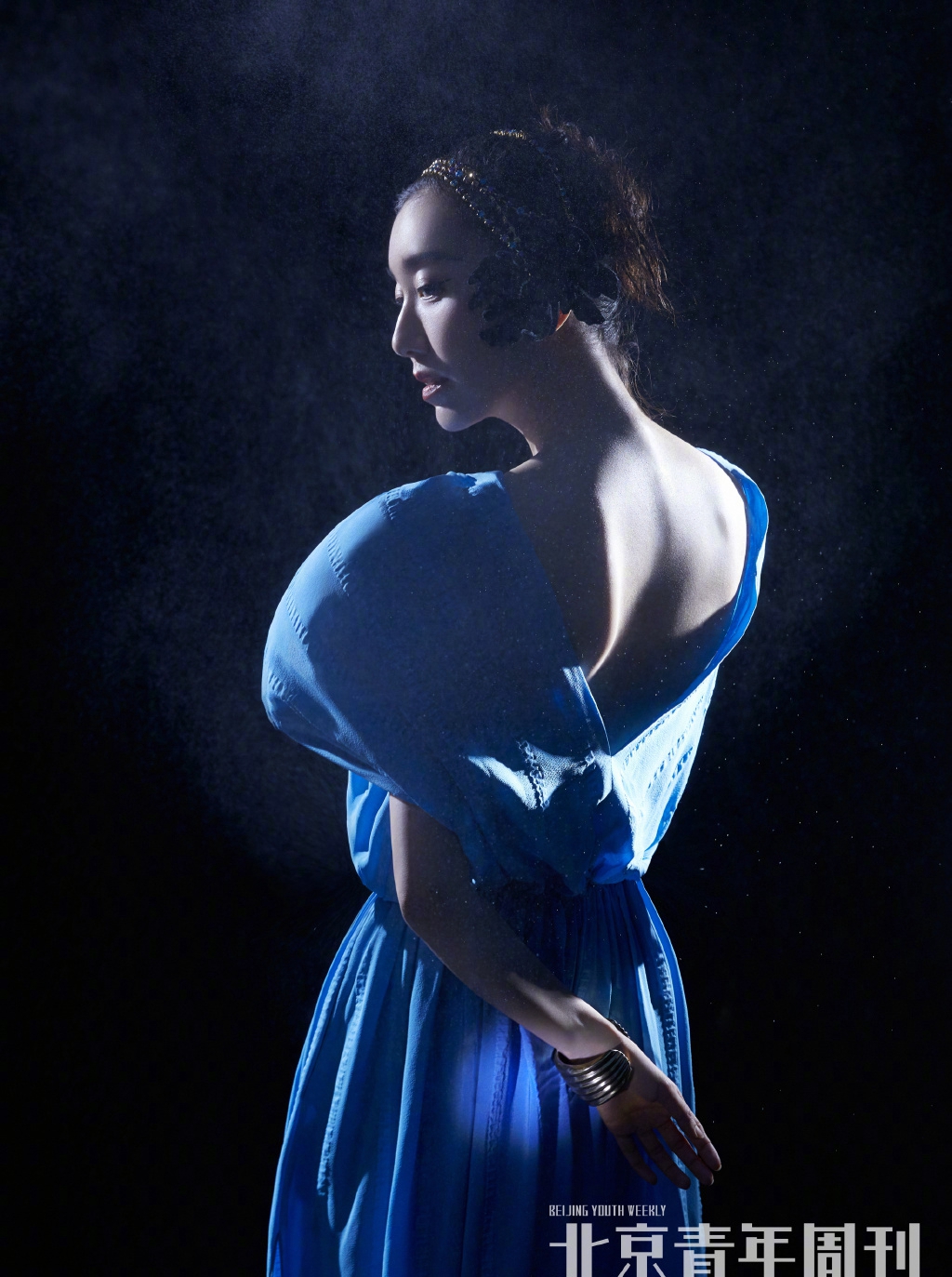 美女高露图片