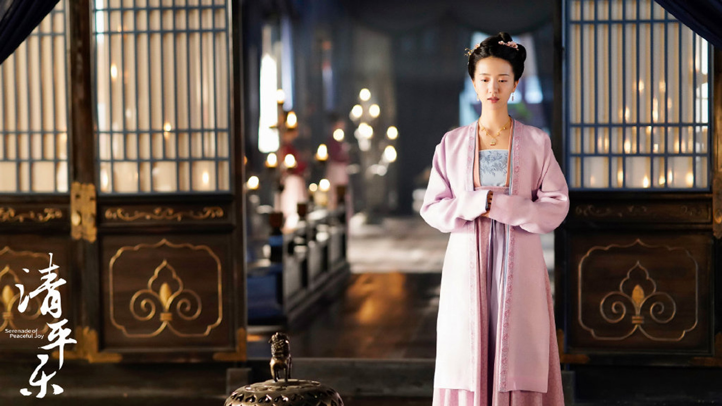 中国内云南曲靖地新生代演员许龄月电视剧品质盛典优雅写真图片图片