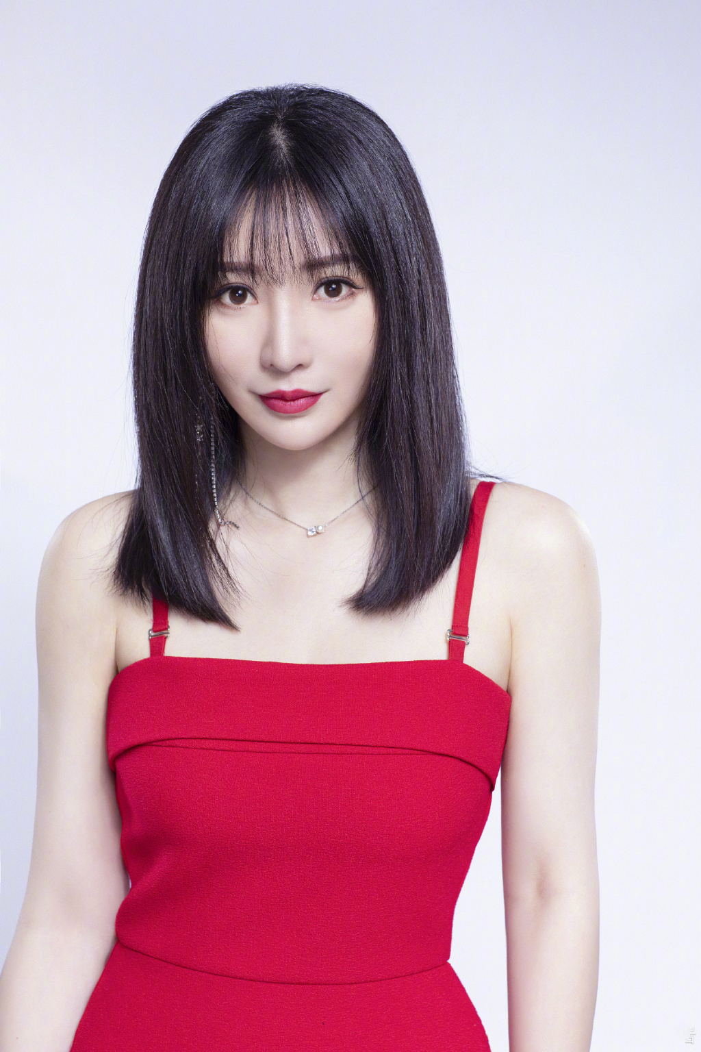 中国内地湖南衡阳女演员柳岩写真电脑桌面壁纸之网络美女图片
