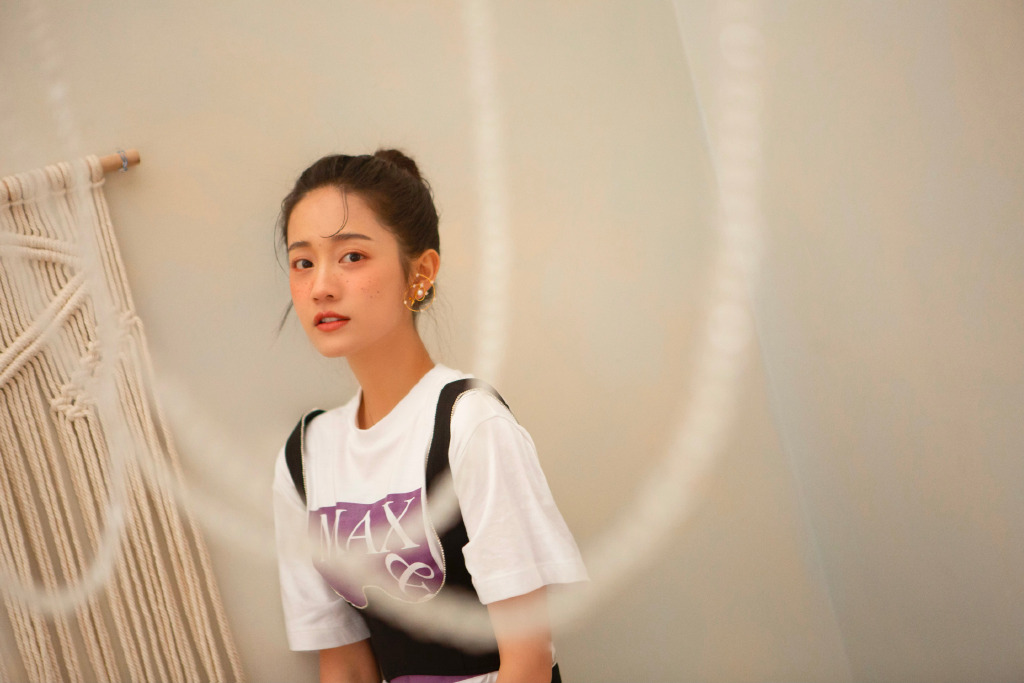 高清广东省揭阳市揭西美女郑湫泓麻雀妆写真图片图片 高清广东省揭阳市揭西美女郑湫泓麻雀妆写真图片图片