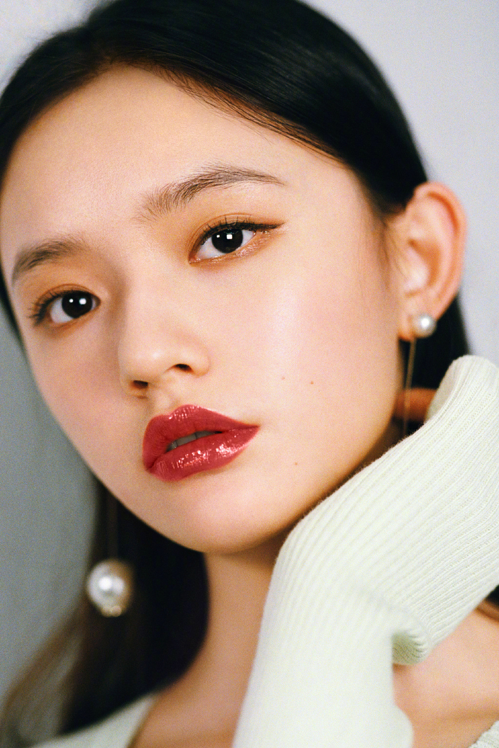 高清中国台湾省屏东女演员陈嘉桦时尚靓丽写真图片图片
