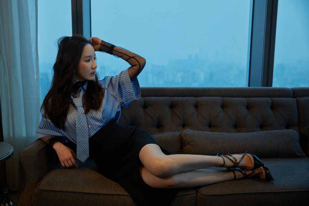 娄艺潇唯美写真高清手机壁纸图片