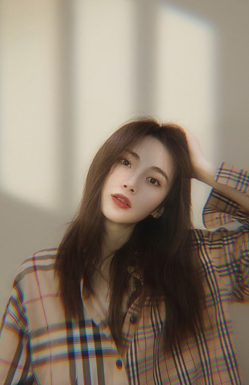 高清哈尔滨路美女路晨性感妩媚写真图片图片