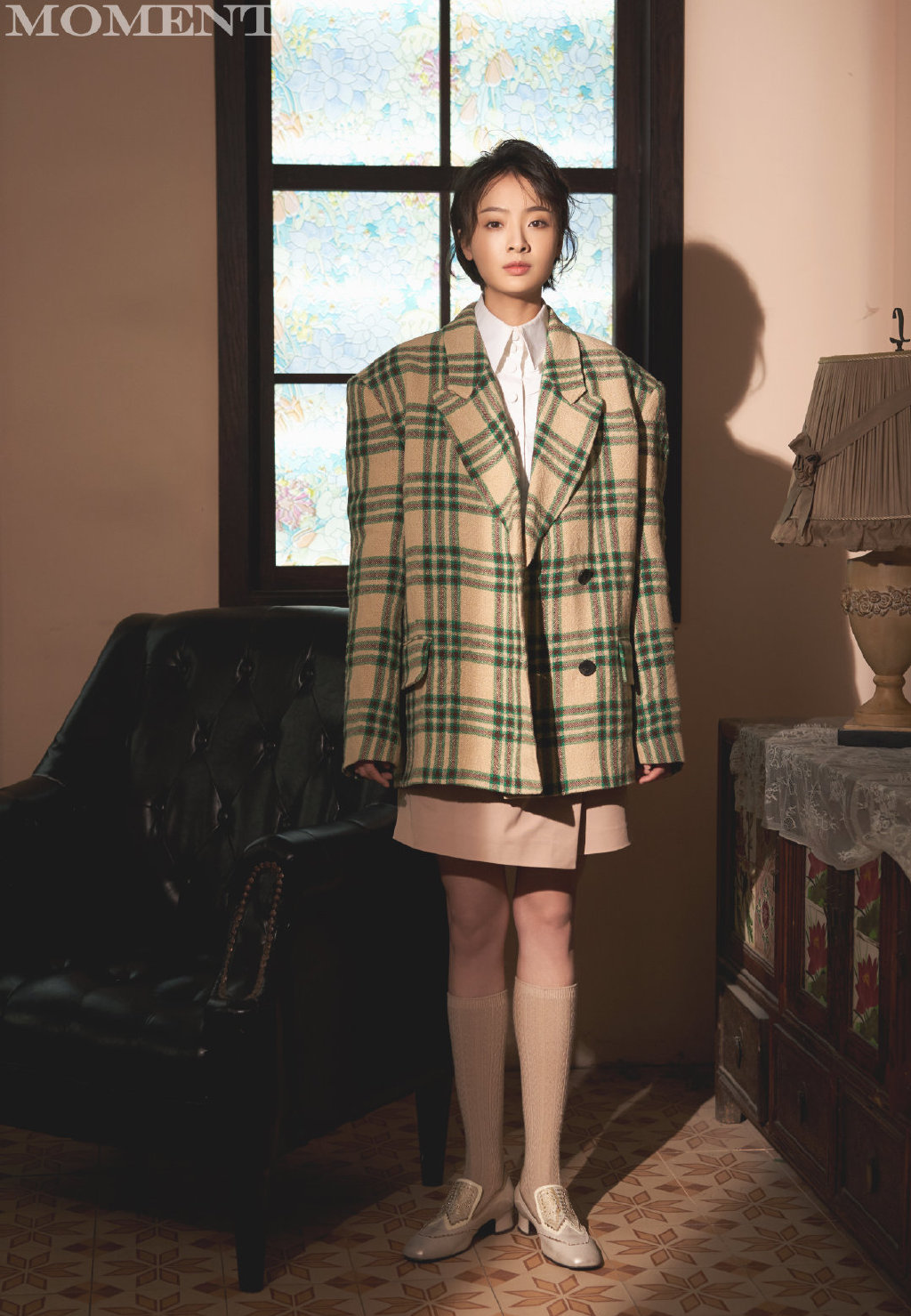 中国内地四川成都女演员孙铱文艺范甜美街拍写真图片图片
