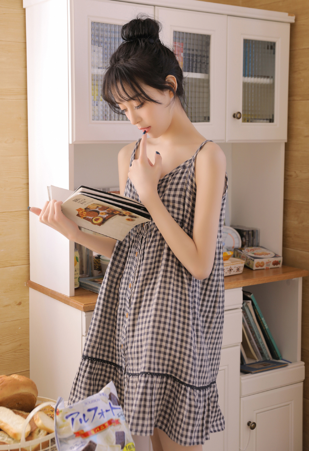 睡裙美女图片