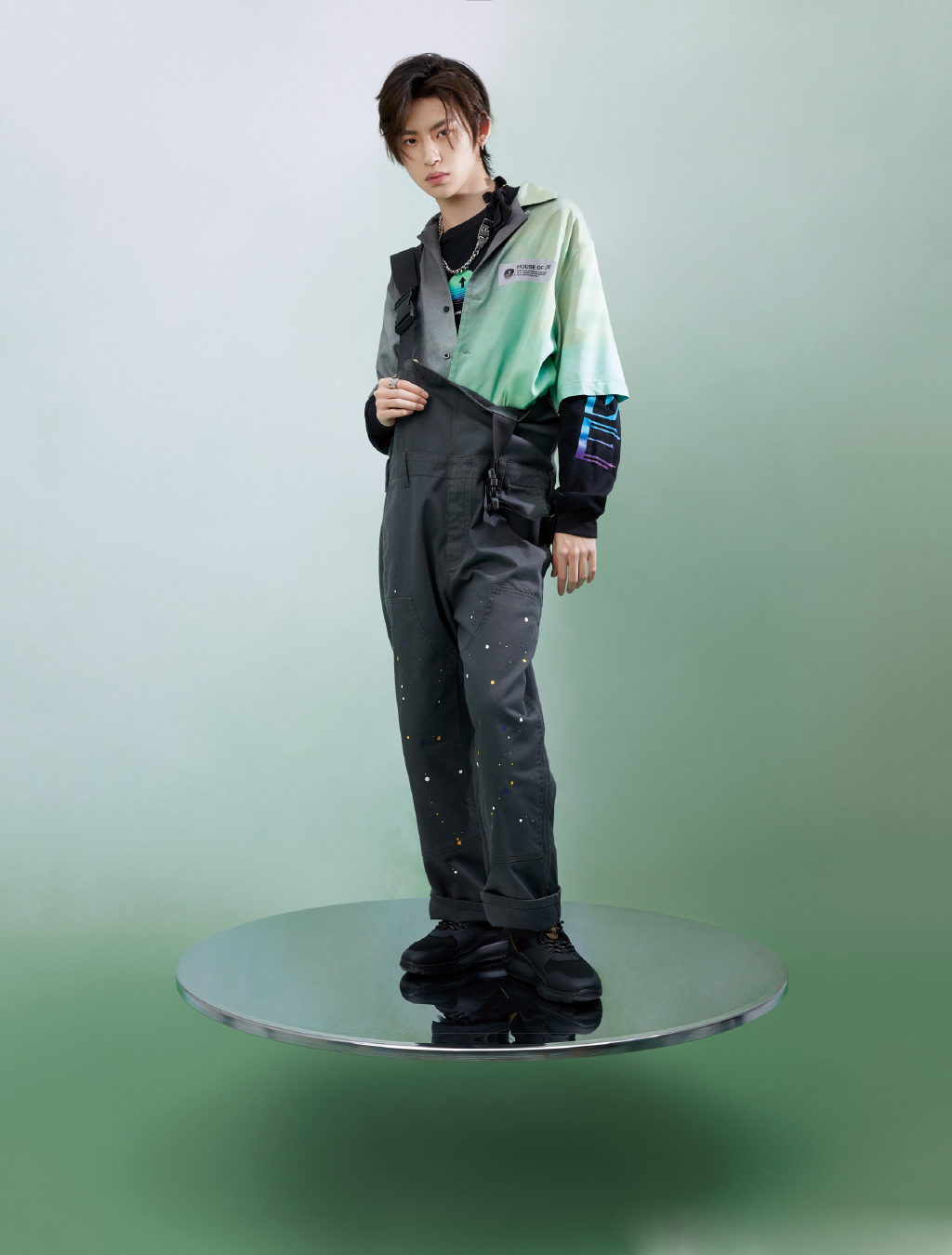 高清男明星小鬼王琳凯时尚帅气写真图片图片