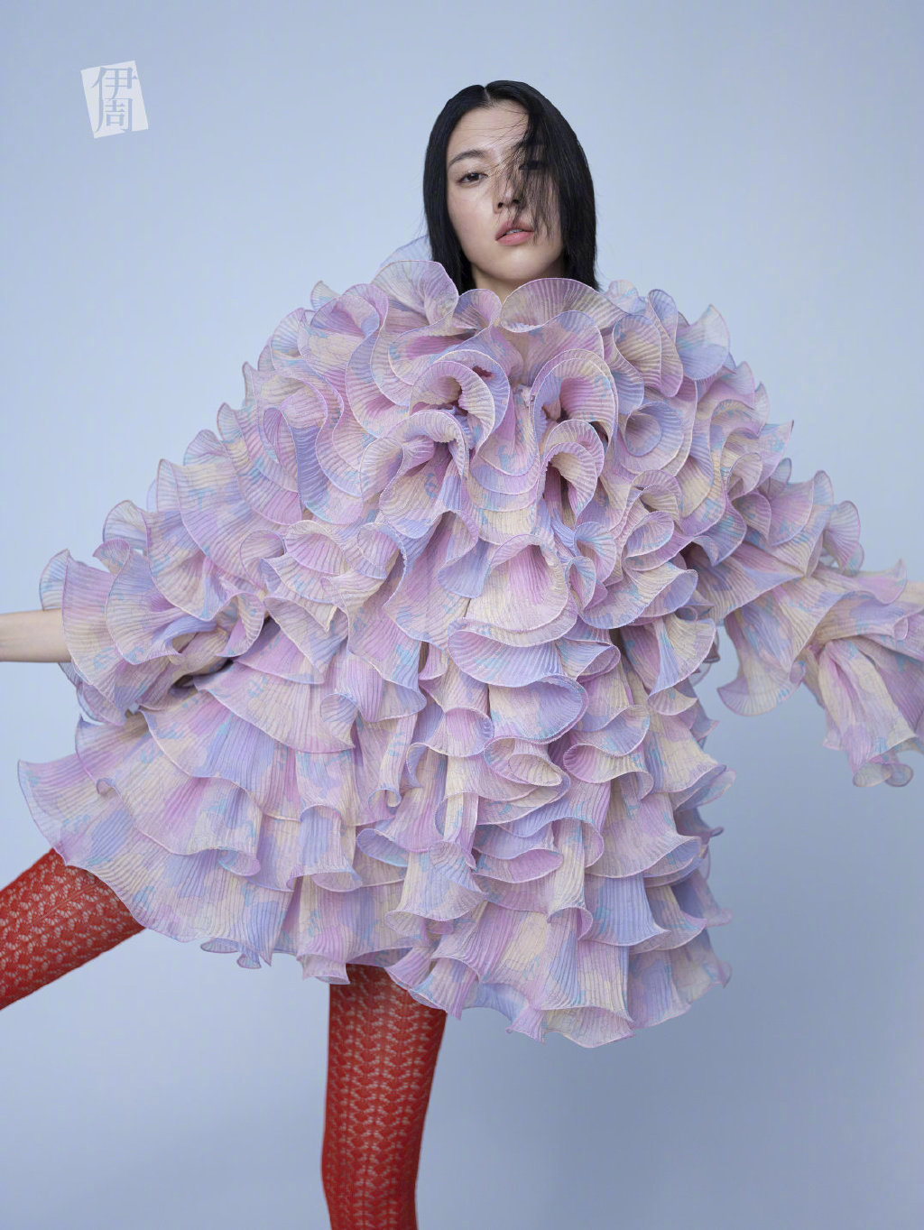 三吉彩花图片