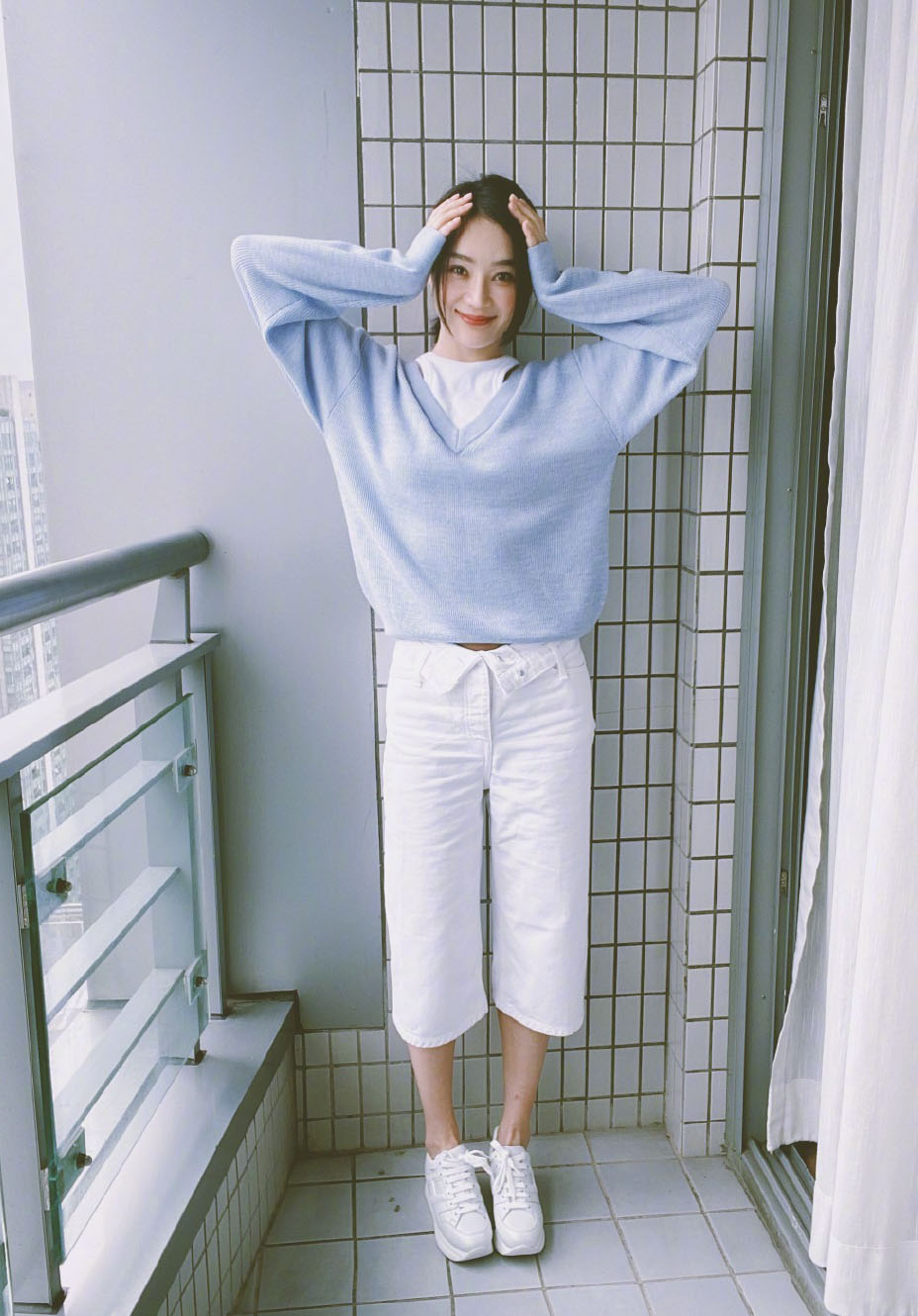 高清中国内地影视湖北省襄阳女演员袁姗姗羽毛裙唯美写真桌面壁纸图片 高清中国内地影视湖北省襄阳女演员袁姗姗羽毛裙唯美写真桌面壁纸图片