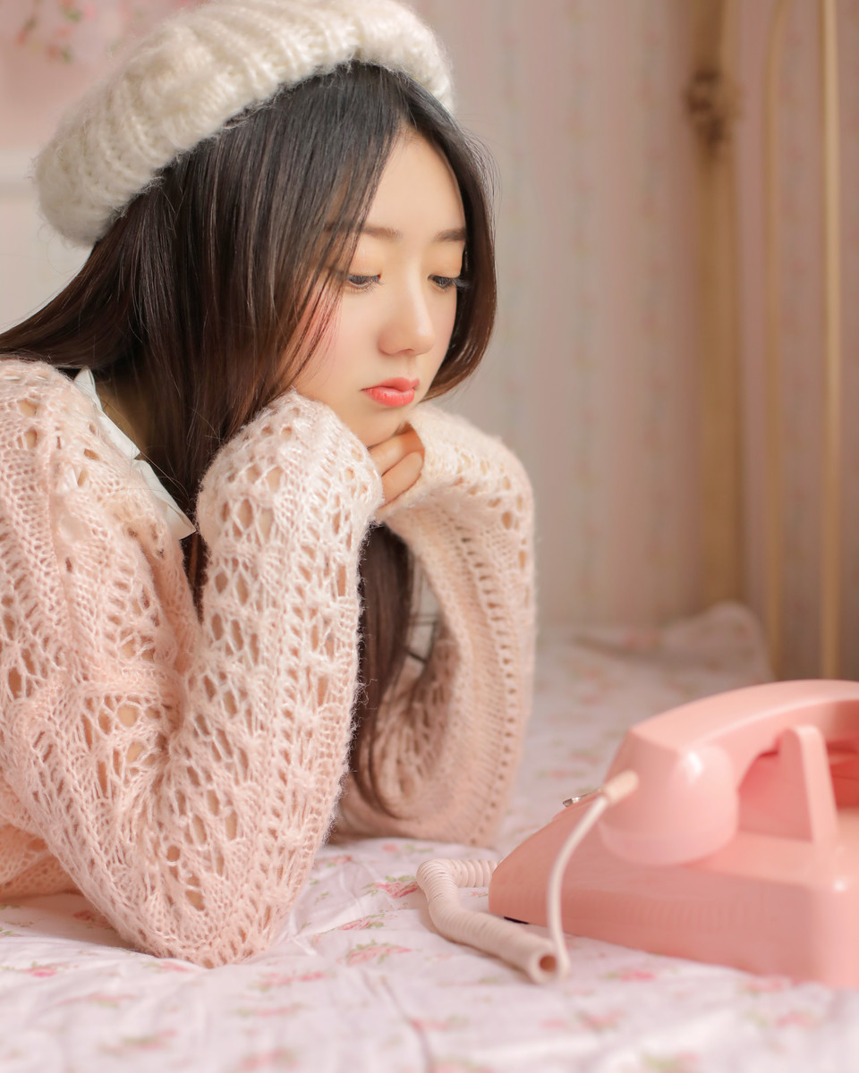 李艺彤图片