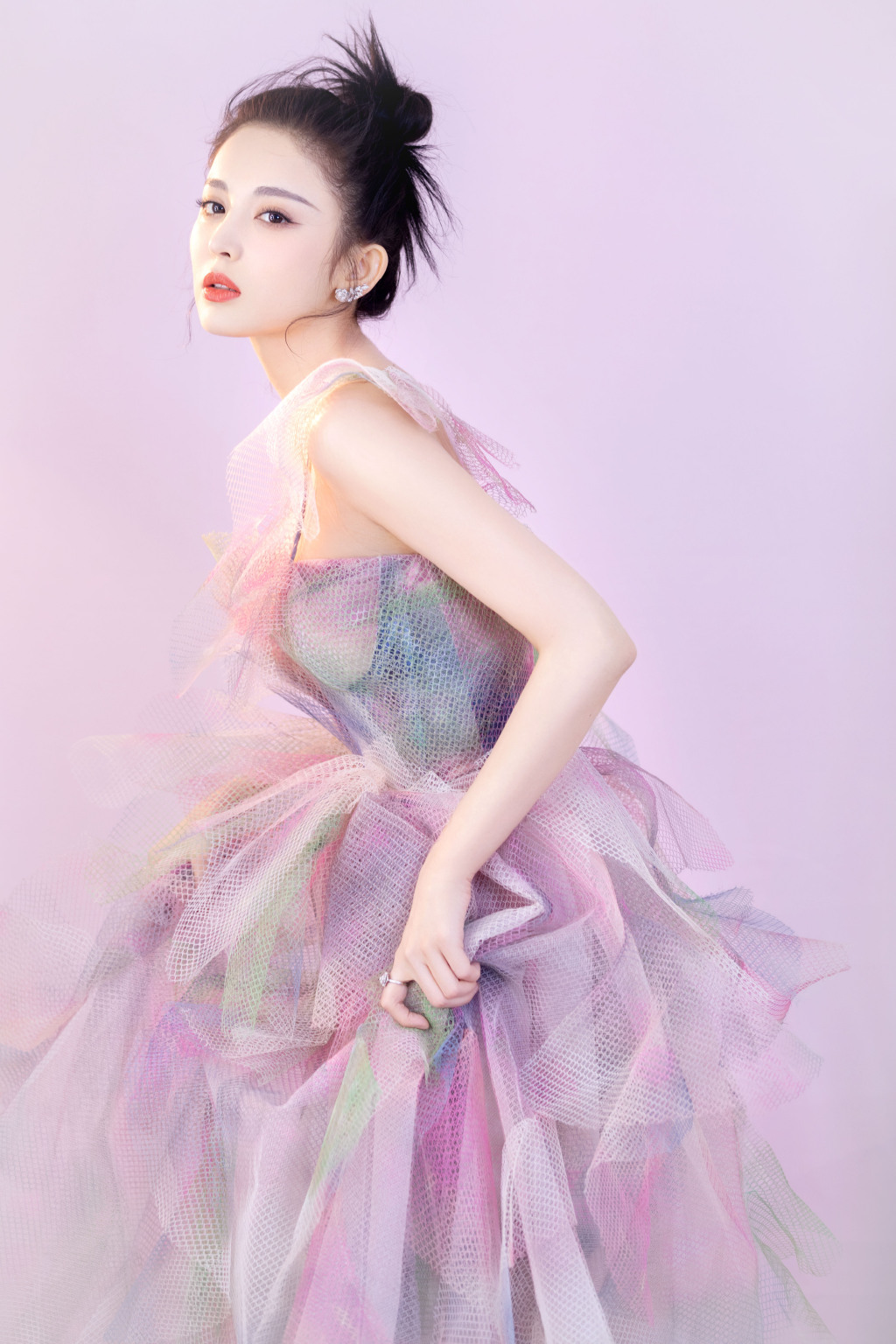 中国内地新疆乌鲁木齐市影视女演员古力娜扎微博之夜性感甜美写真图片图片