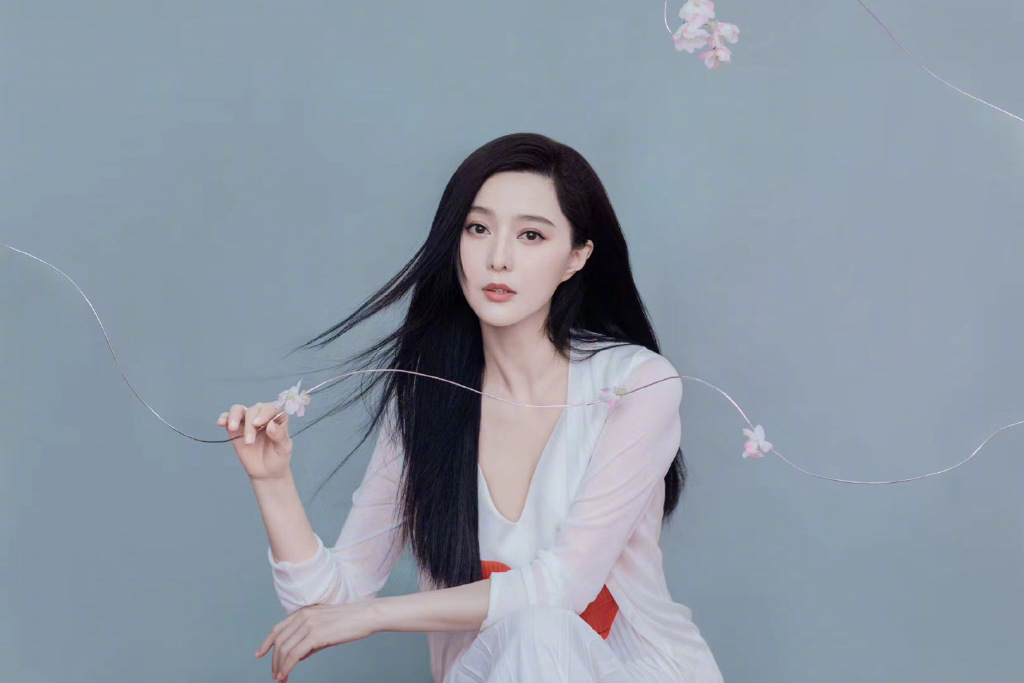 内地山东青岛女演员范冰冰《芭莎珠宝》高贵性感写真图片图片