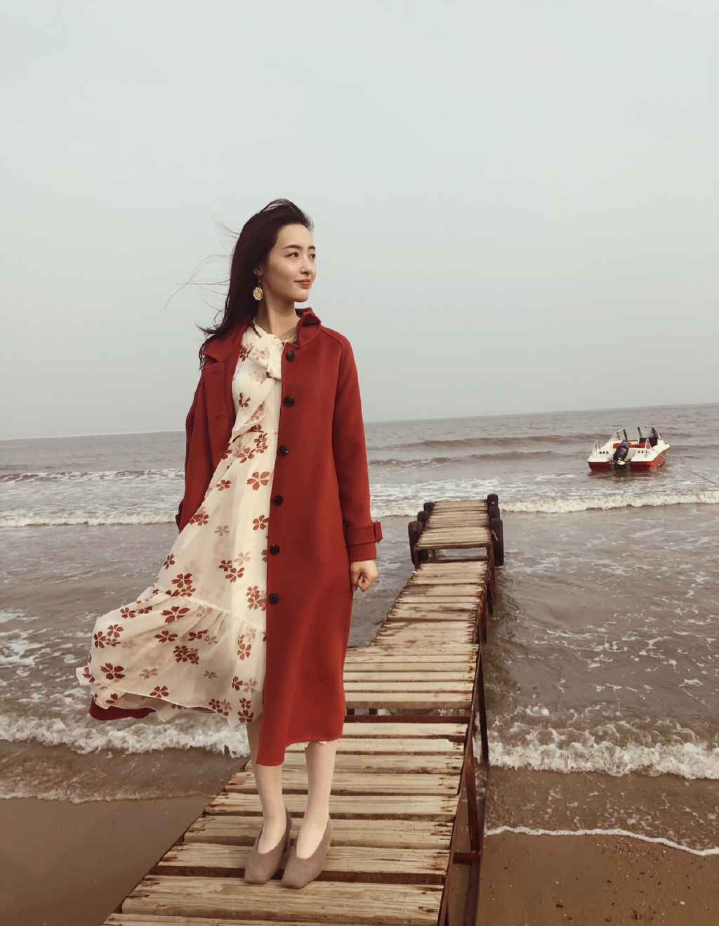 中国内地女演员孙嘉琪性感写真图片图片