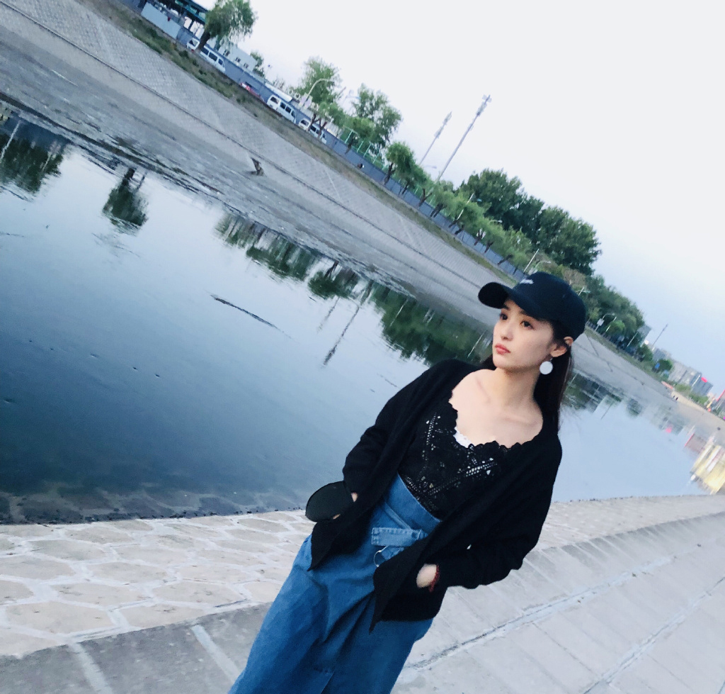 中国内地女演员孙嘉琪透视薄纱性感写真图片图片