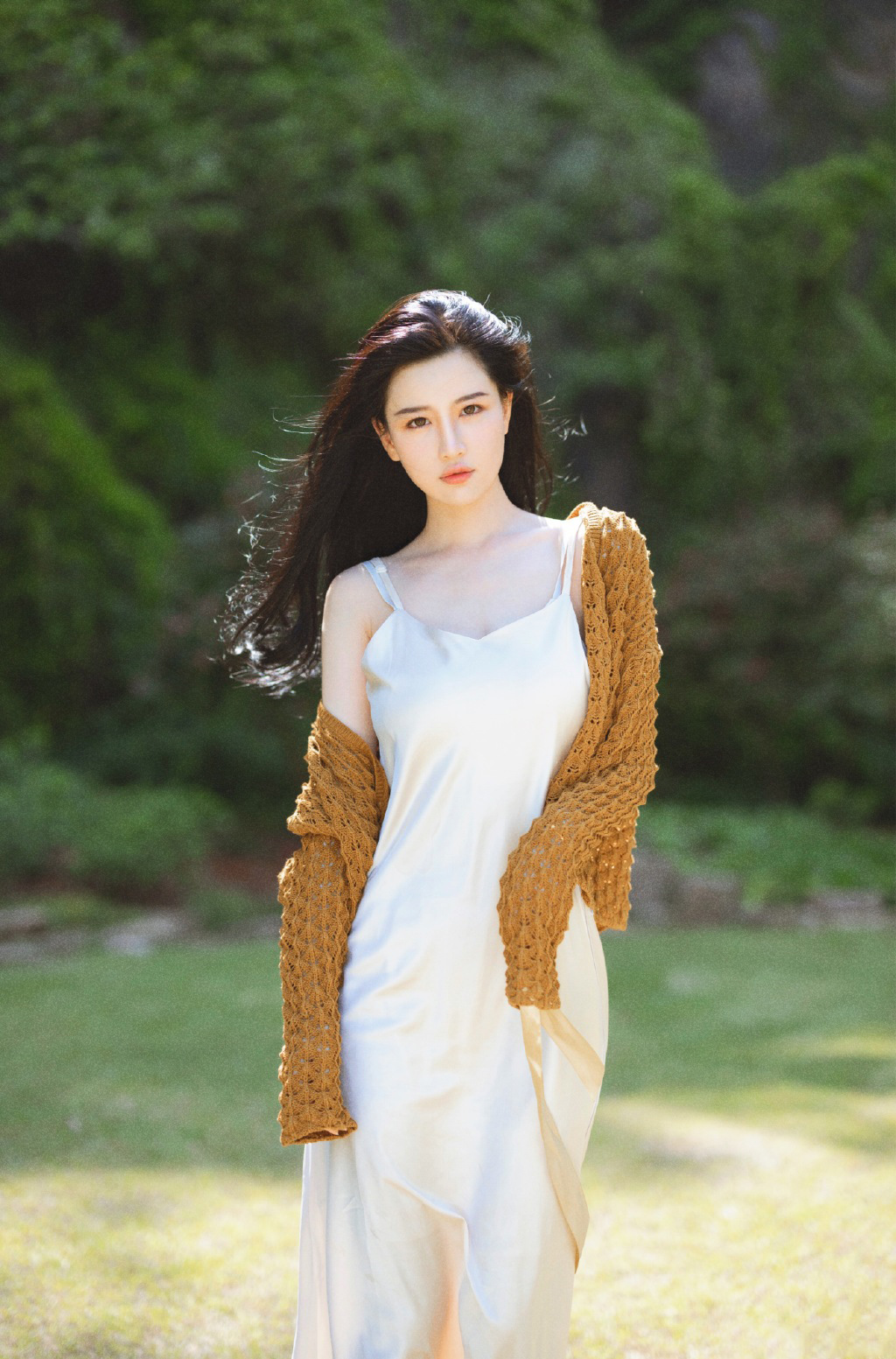 中国内地女演员孙嘉琪搜狐视频性感活动照图片图片